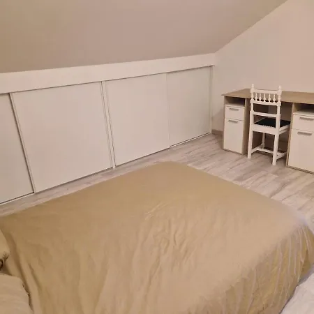 Apartment Et Etapes Equestres Begaar